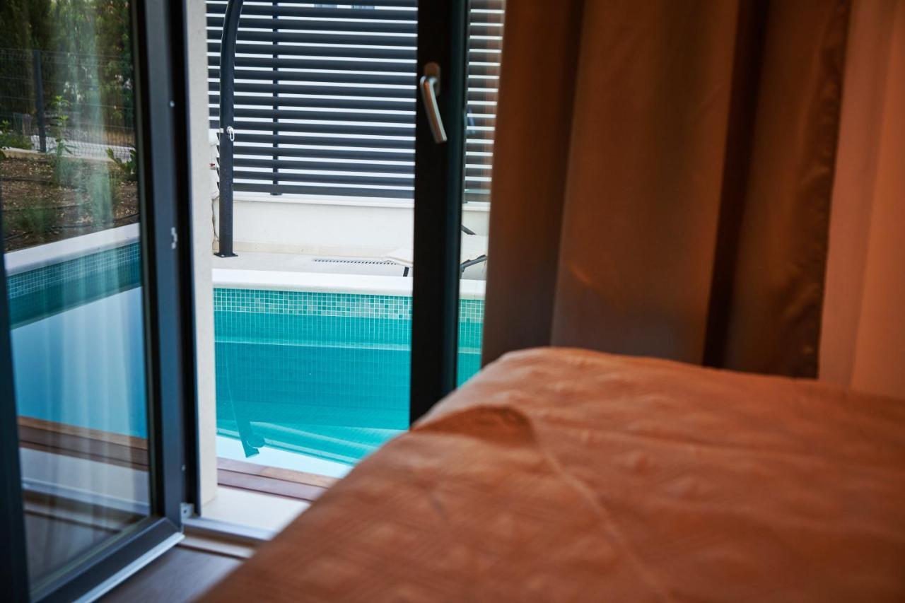 סלאנו Villa Nika With Private Heated Pool מראה חיצוני תמונה