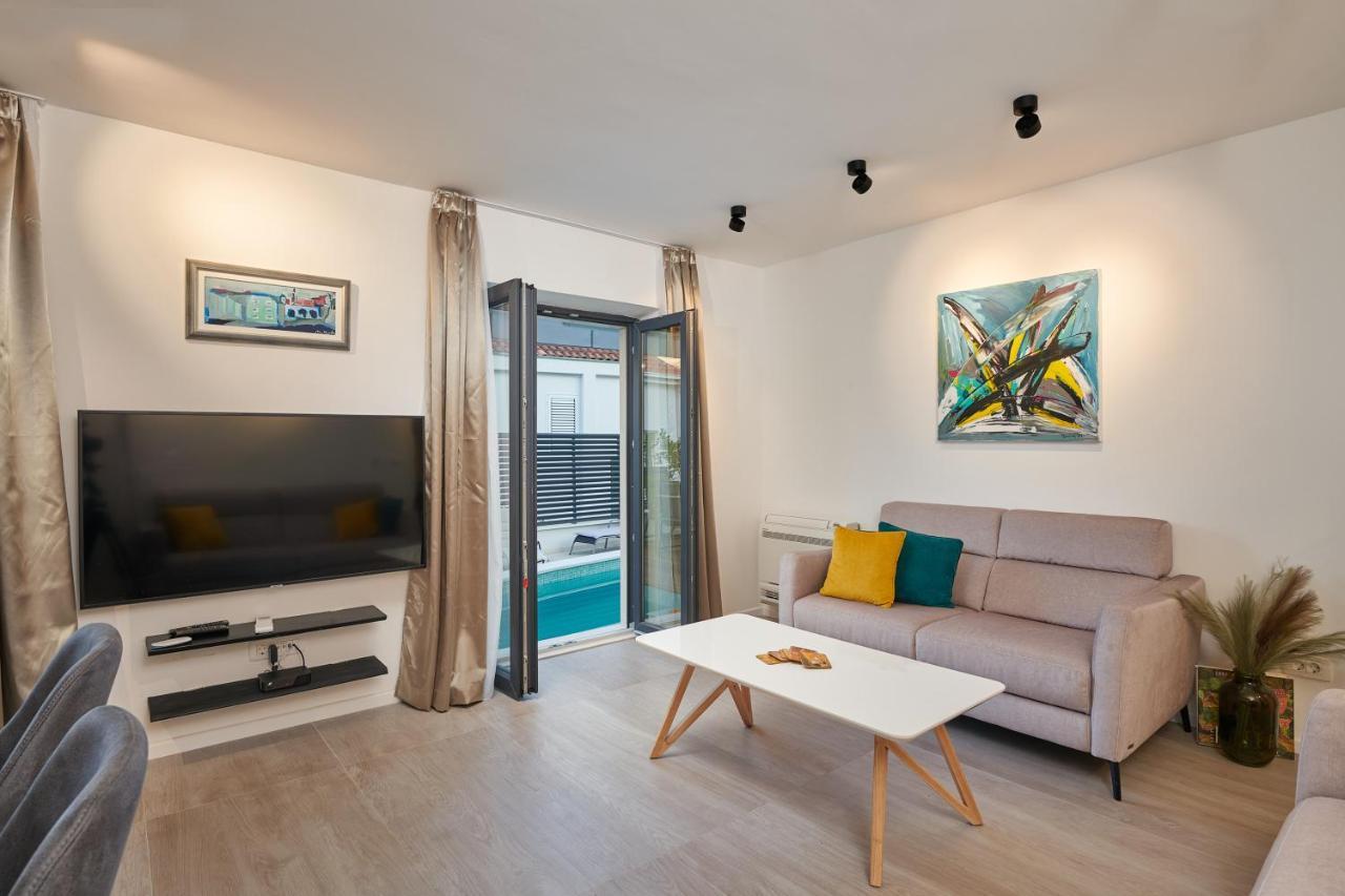 סלאנו Villa Nika With Private Heated Pool מראה חיצוני תמונה